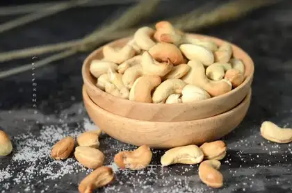 Salted cashew nuts