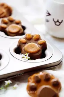 Cat's claw cake