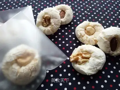 Cotton candy nuts