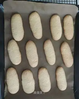 Make your own finger crackers