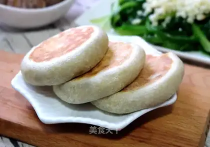Soy sauce, noodle pie