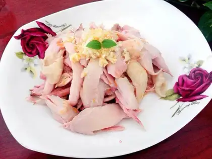 The cock leg