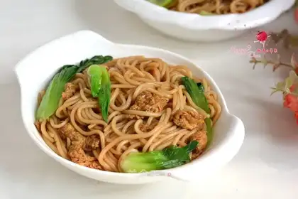 Eggs and rice powder
