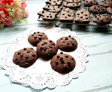 Chocolate and cookies