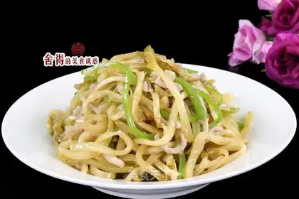 Squeeze the green peppers and veal