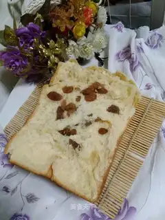 Light cream toast