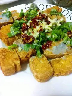 Stinky tofu