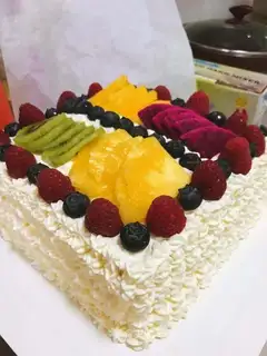 Fruit birthday cake