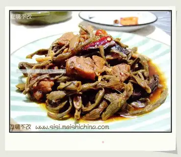 Roasted pork with dried beans