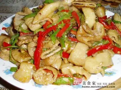 stir-fried pork sausage with double pepper