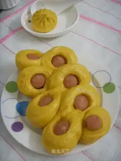 Pumpkin sausage roll