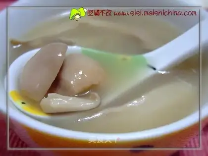 Crispy bones cooked with mushroom