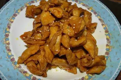 crispy yellow cabbage