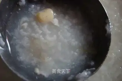 Crab meat congee with scallops and scallops