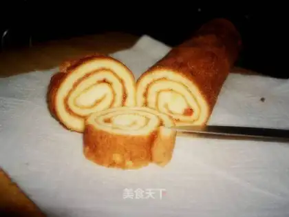 Strawberry jam mini cake roll
