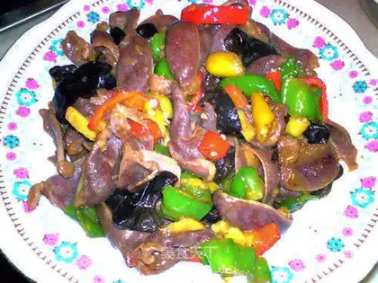 stir-fried duck gizzards with pickled peppers