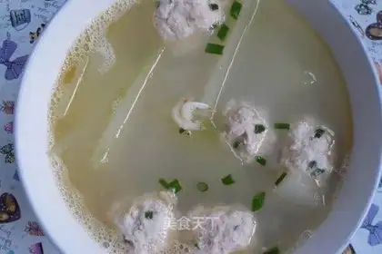 Winter melon shrimp skin meatball soup