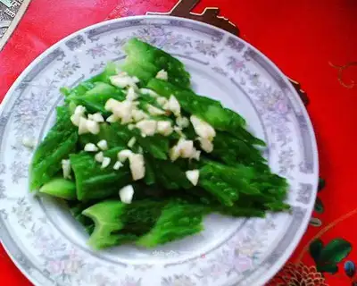 Garlic and bitter gourd