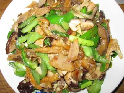 Sauteed shredded chicken