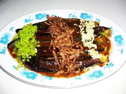 Stewed tomato with Beijing sauce