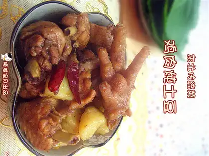 Chicken stewed with potatoes