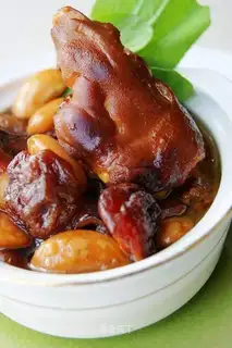 Pork Hands with Plum Blossom
