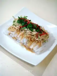 Hand-shredded chicken mixed with mustard jelly