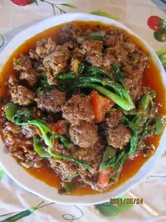 Braised pork meatballs