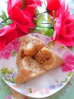 glutinous rice chicken with rice dumplings