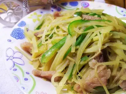 green pepper with potato