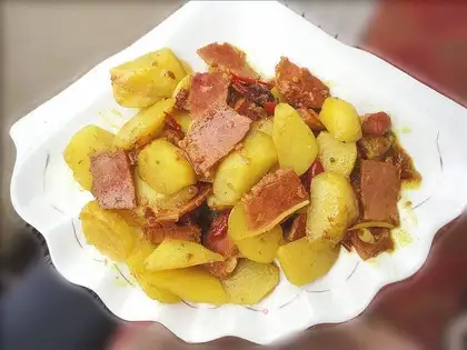 Curried beef and potatoes