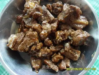 braised pork ribs