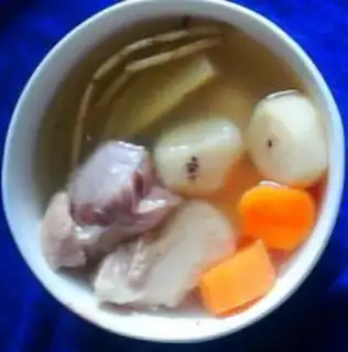 Skin sore removing soup, clearing fire and beauty treatment