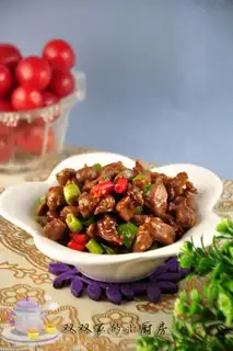 stir-fried chicken gizzards with spicy sauce