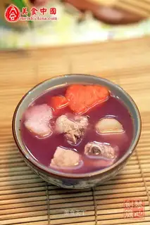Big potato ribs soup