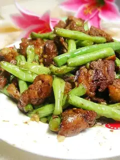Roasted duck with beans