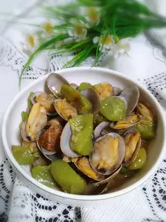 Smelts and clams