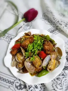 Iron clams and chickens