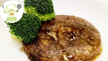 A simple new black pepper steak