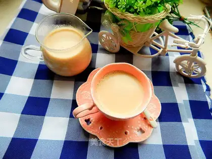 Red sugar ginger milk tea