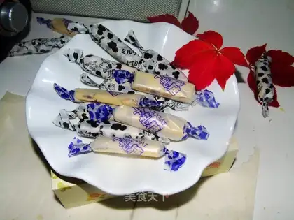 Almond oxen