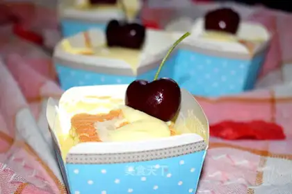 Kashida's cream cup