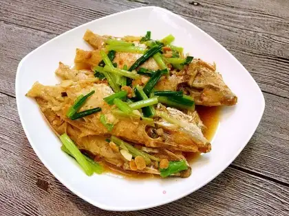 Fried skinned fish