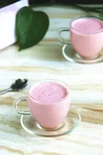 Strawberry egg milk