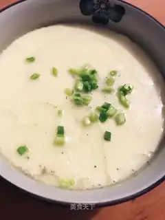 Steaming eggs