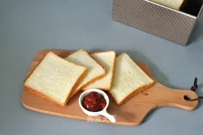 Yogurt toast