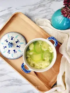 Cracker egg soup