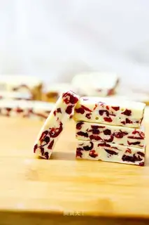 Cow Rolling Sugar