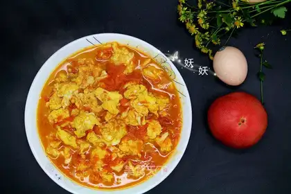 Tomato fried eggs