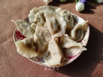Roach pork dumplings